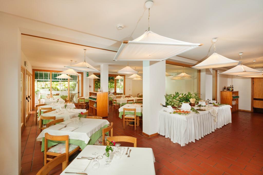 Hotel Kyrie Isole Tremiti 산도미노 외부 사진