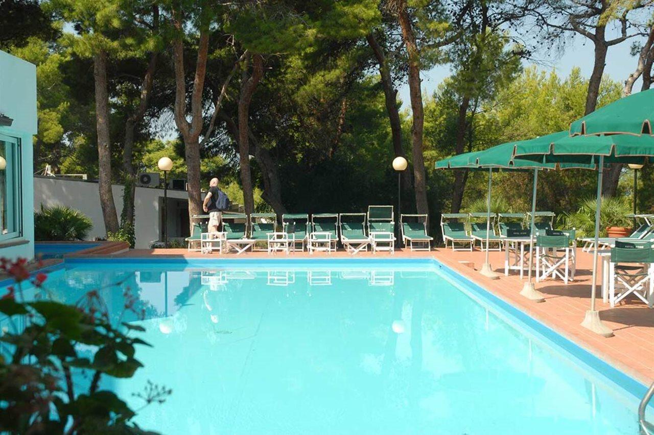 Hotel Kyrie Isole Tremiti 산도미노 외부 사진