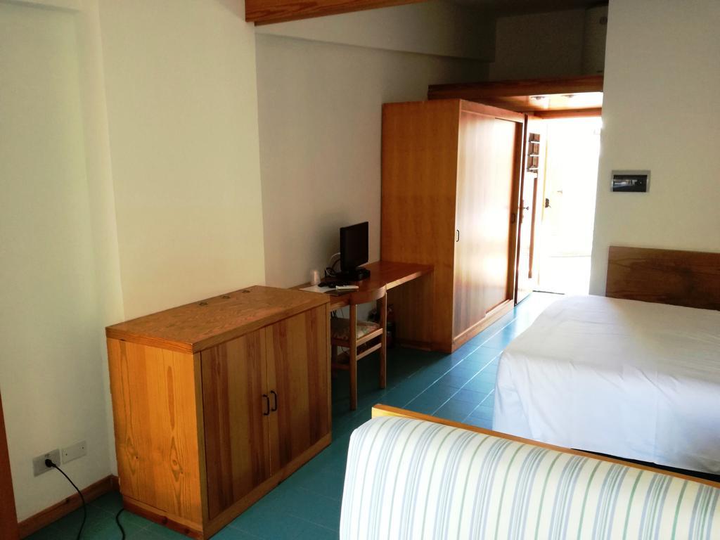 Hotel Kyrie Isole Tremiti 산도미노 외부 사진