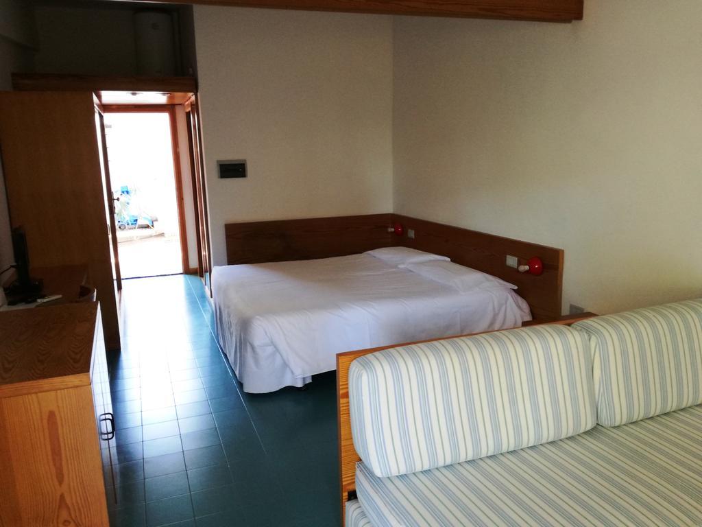 Hotel Kyrie Isole Tremiti 산도미노 외부 사진